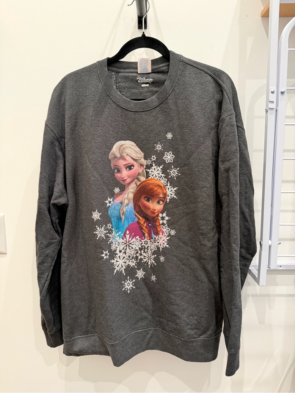 Disney Frozen Charcoal Graphic Adult Sweatshirt - Elsa & Anna. Size ExL
